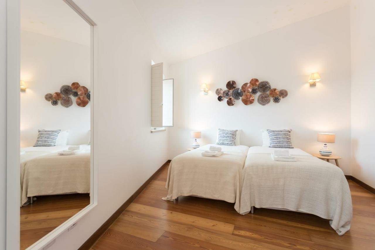 Alfama Modern Two-Bedroom Apartment W/ River View And Parking - By Lu Holidays ลิสบอน ภายนอก รูปภาพ